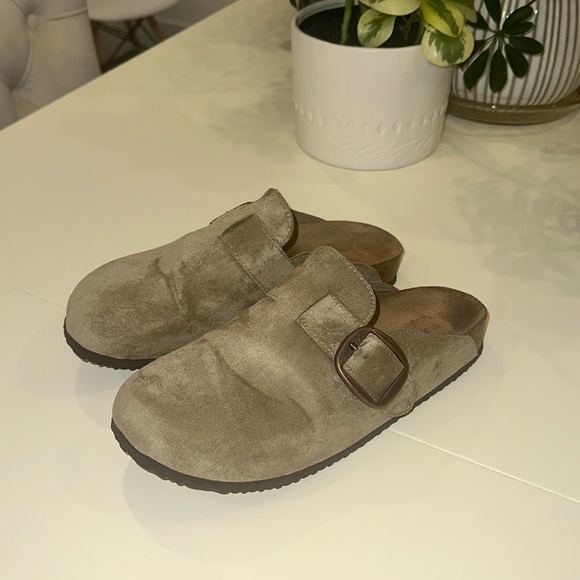 Shoes - Madden Girl Women’s Clog